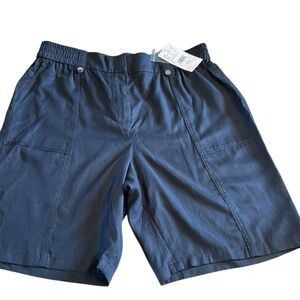 Laura shorts ,tencil ,NWT, sz 10 P blue ,snaps , elastic band mature,travel